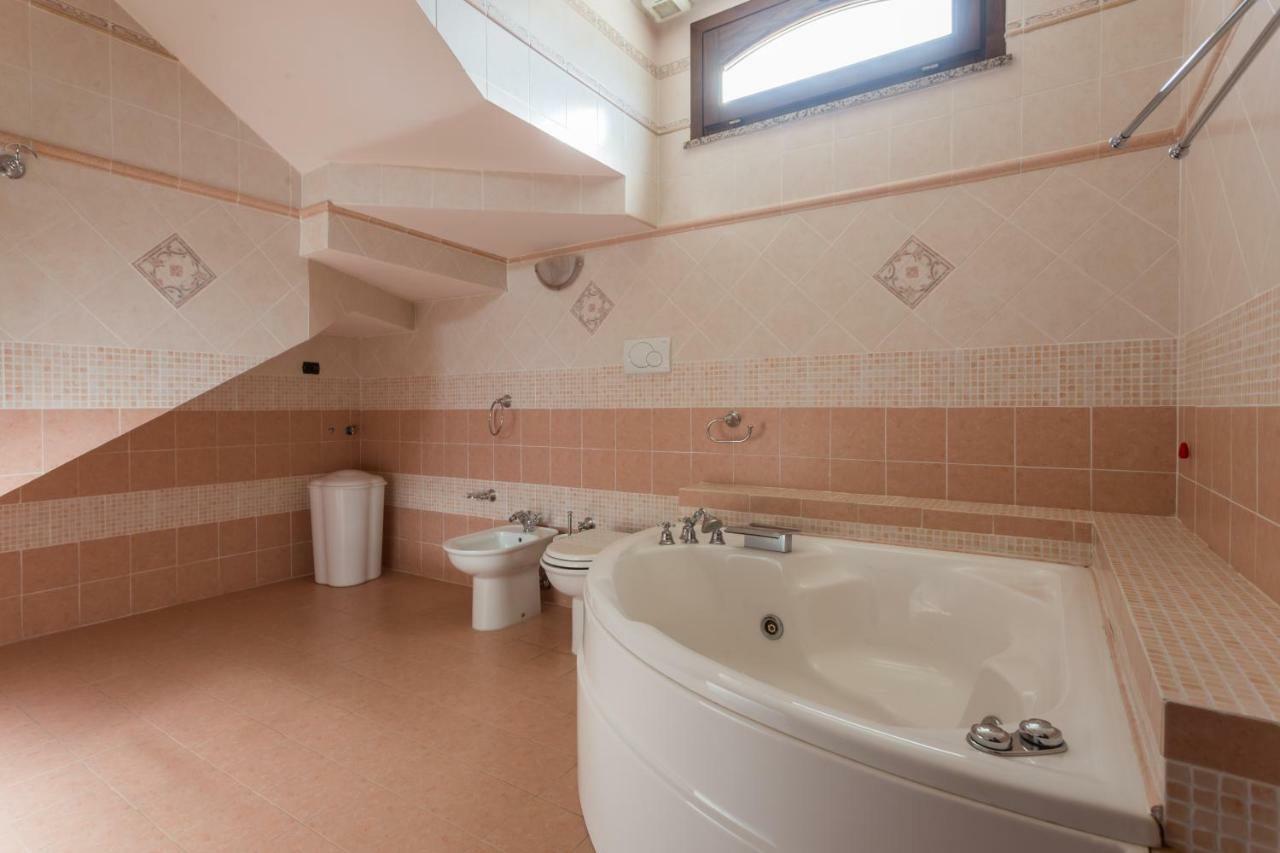 Anaelehouseapartments Ltb Арбореа Екстериор снимка